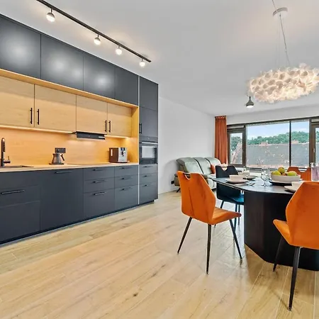 Apartament Karlin Diamond View & Garage