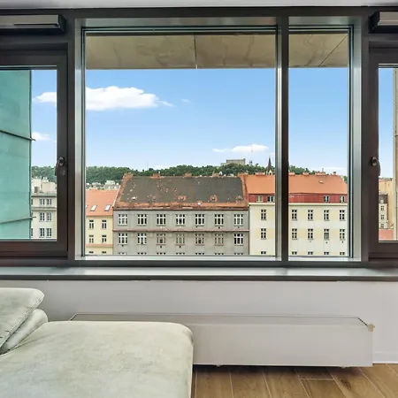 Karlin Diamond View & Garage *