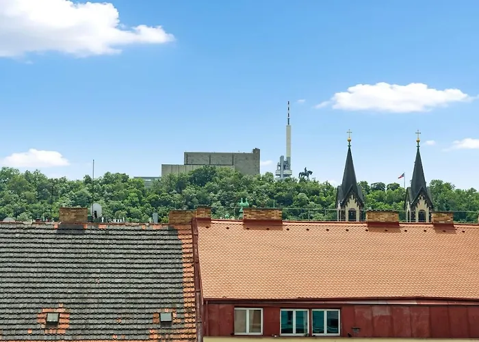 Karlin Diamond View & Garage Apartment
