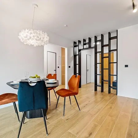 Apartman Karlin Diamond View & Garage Prága